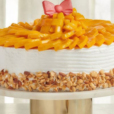 Fresh Cream Mango Cake 25 cm