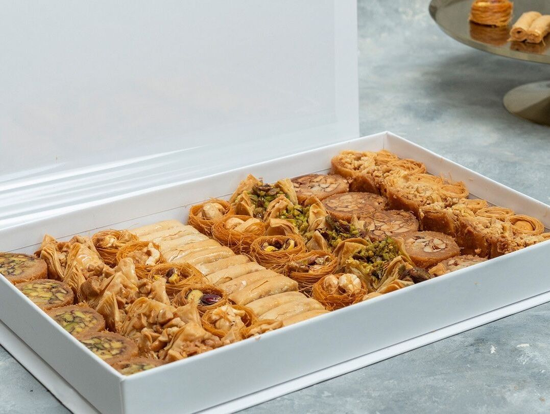 Oriental sweets - Medium Box