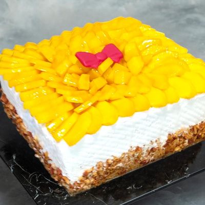 Mango Cake with Cream - 20x20 cm