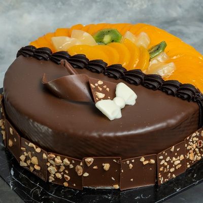 Half Belgian Chocolate Cake & Half Cream With Fruits 25 Cm