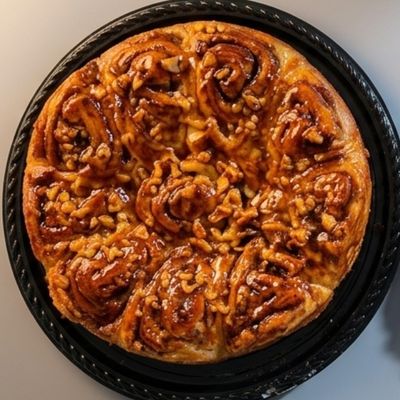Cinnamon and walnuts brioche