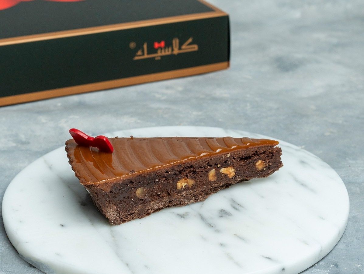 Brownies With Caramel And Walnut Tart