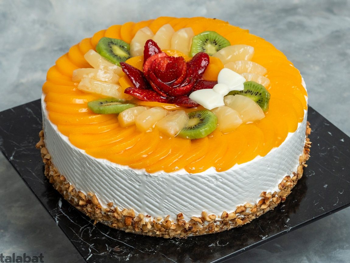 Fruits With Cream Cake - 18 Cm
