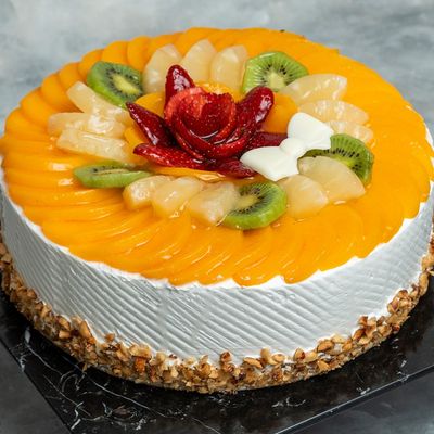 Fruits With Cream Cake - 18 Cm