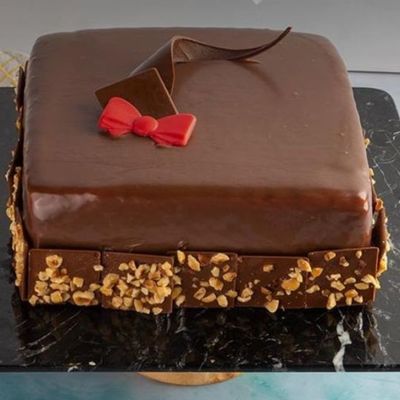 Belgian Chocolate Ganache Cake 20×20