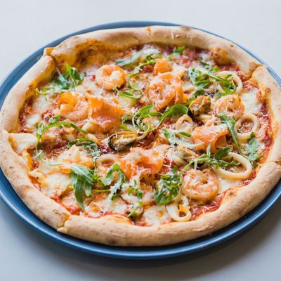 Seafood Pizza