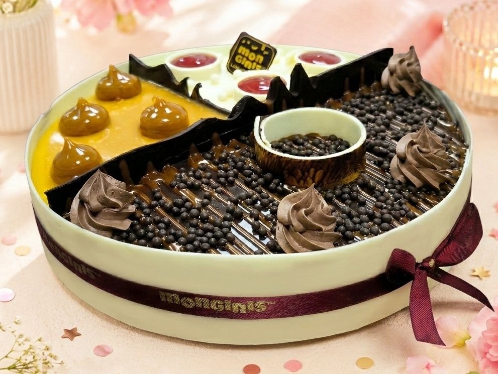Trio cake with Three Flavors