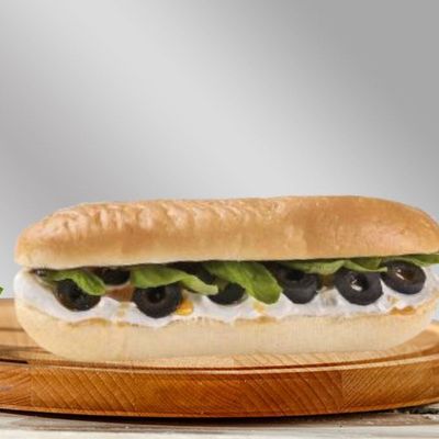 Labneh sandwich with oil