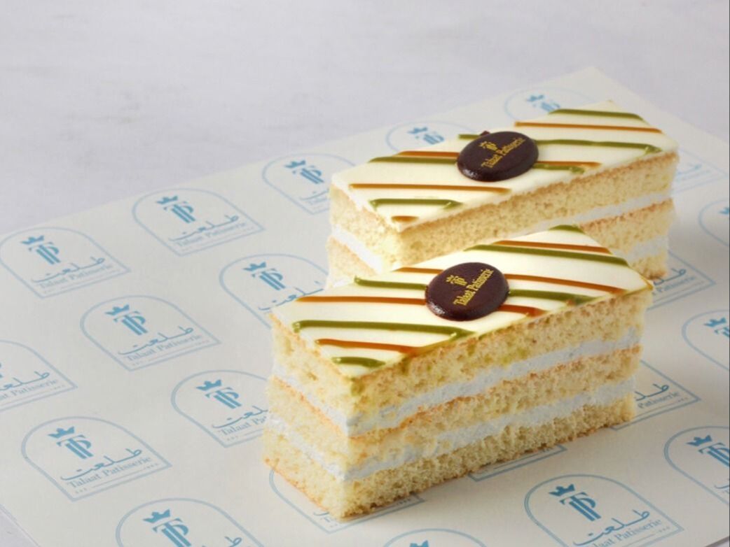 White Gateaux Lux