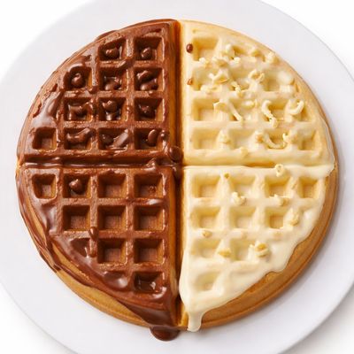 Waffle half white chocolate and half Nutella