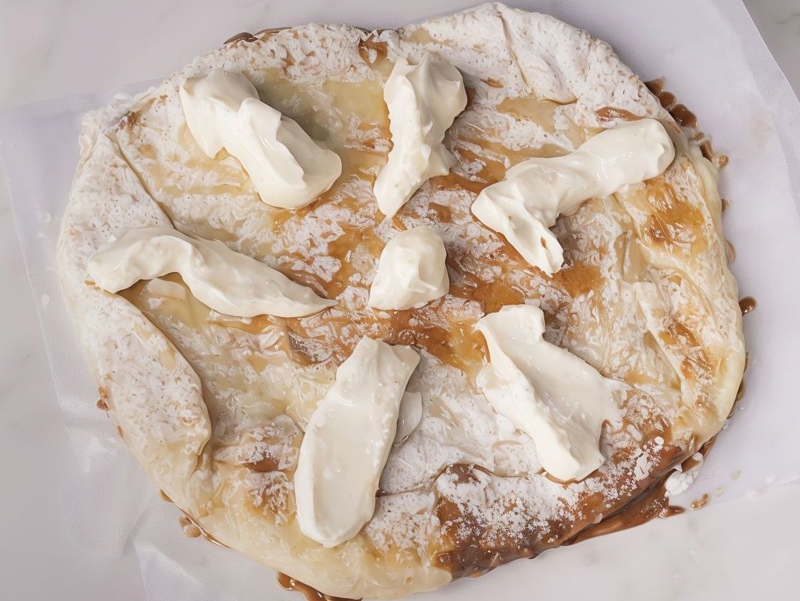 large Cream and date pie