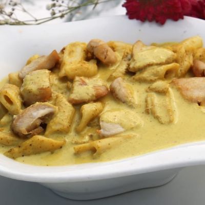 Chicken pasta with curry sauce