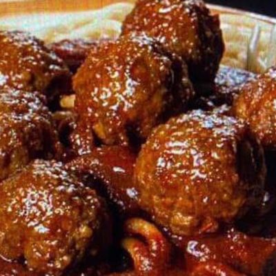 Meatballs in red sauce
