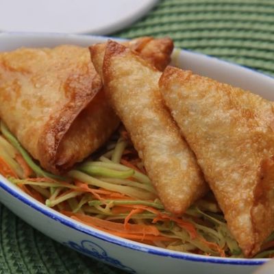 Meat Sambousek 3 Pcs