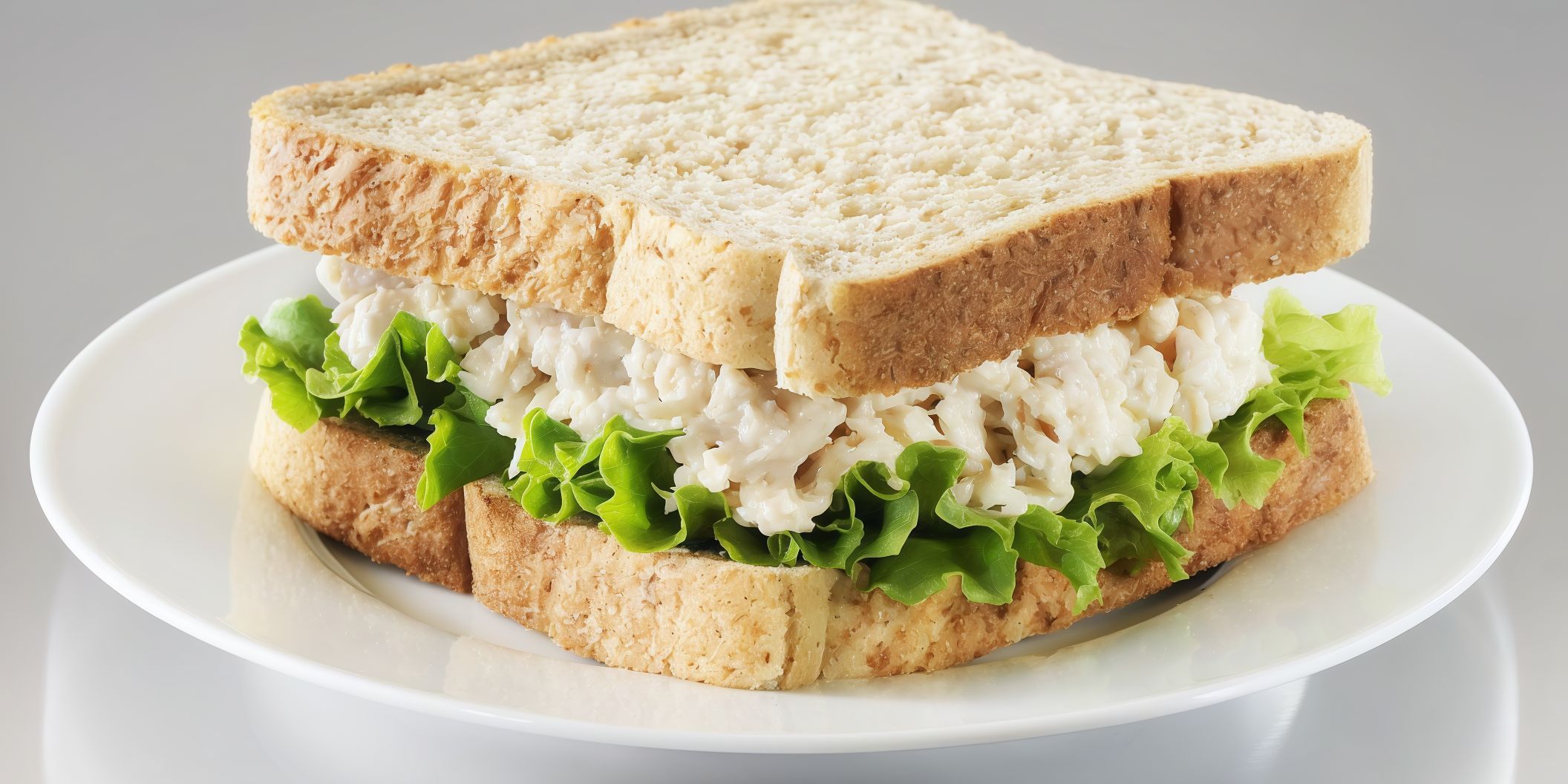 Healthy Tuna With Brown Toast