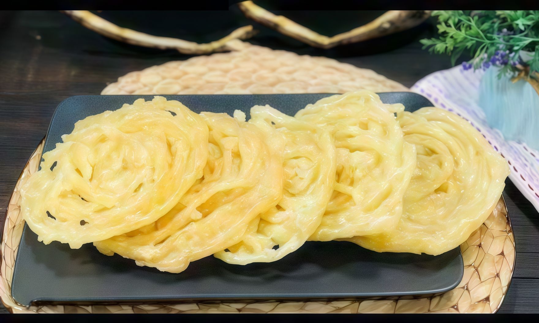 Large Mushabbak per Kilo.