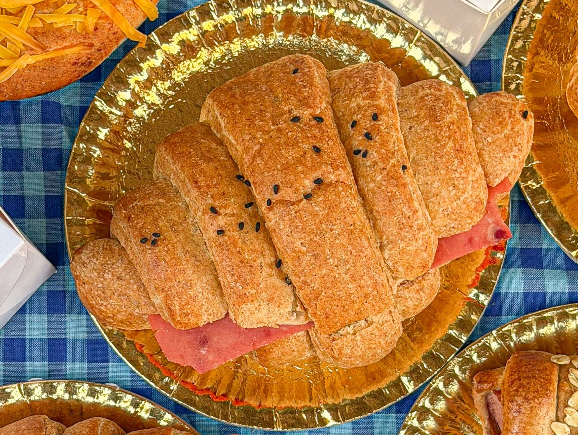 Wholegrain Luncheon Croissant