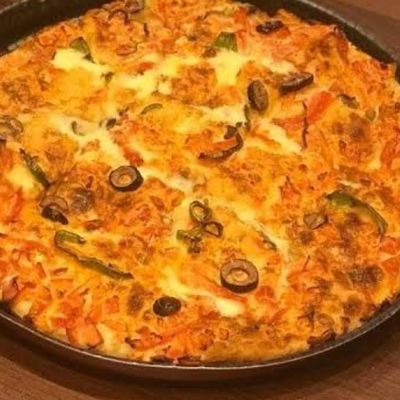 Oriental Pizza with Alexandrian Sausage
