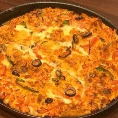 بيتزا شرقي بالمشروم والخضروات