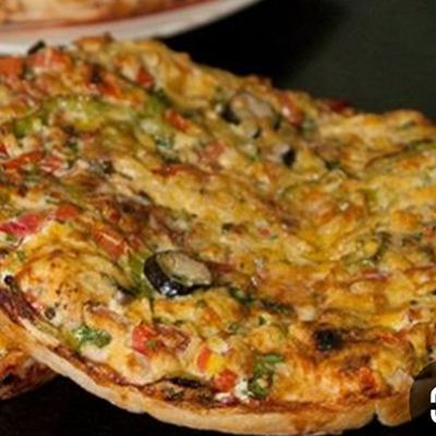 بيتزا شرقي بسطرمه