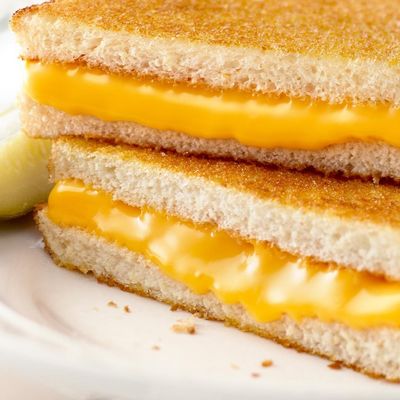 Omelette sandwich with Roumi cheese