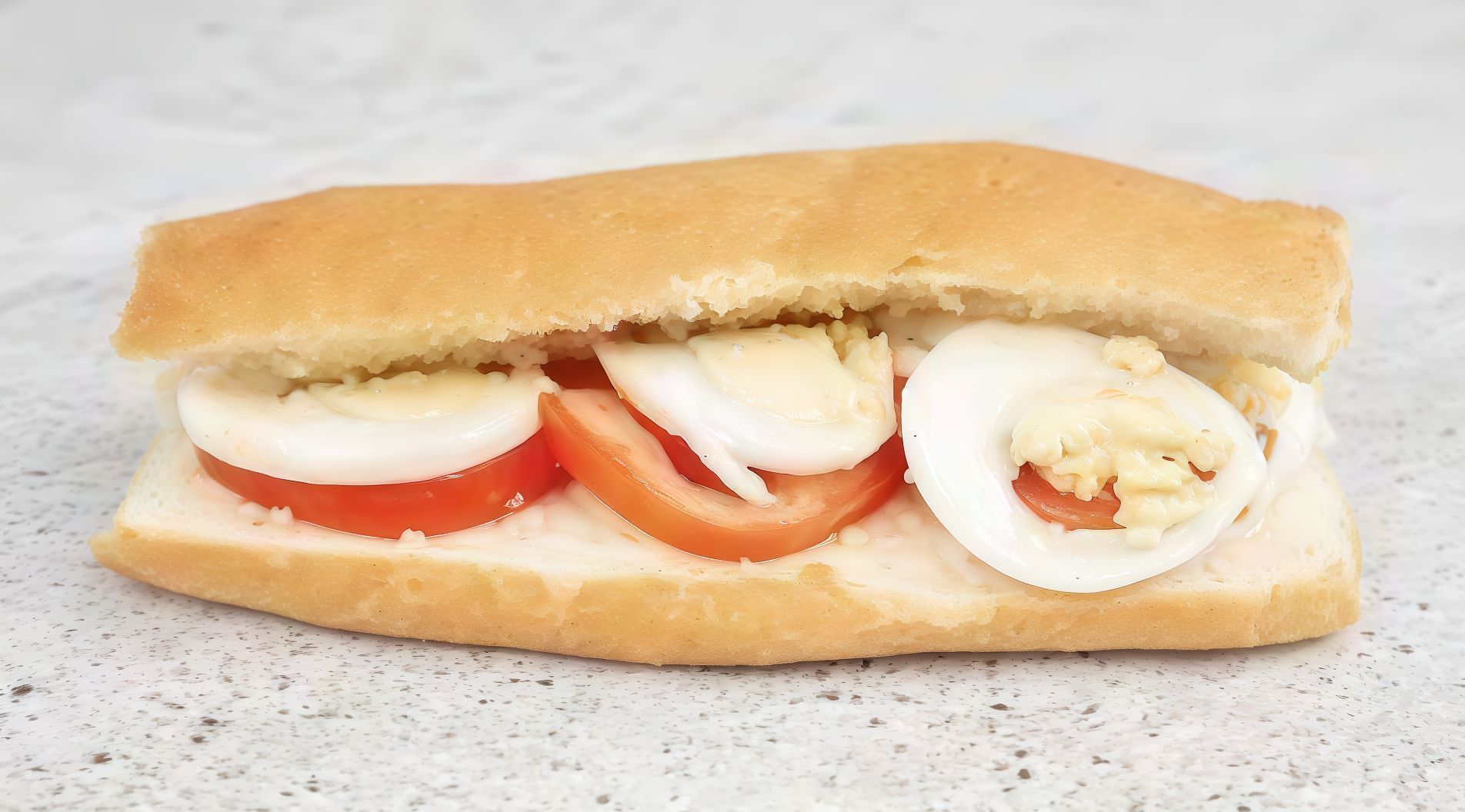 Eggs With Cheese And Tomato Sandwich