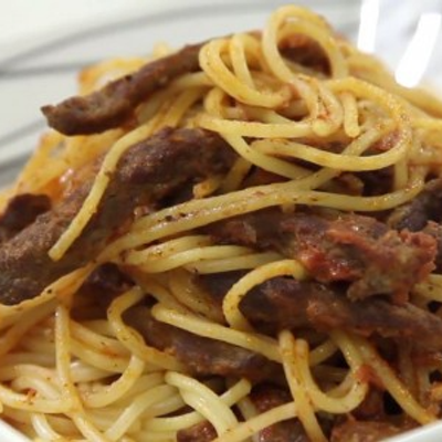 Spaghetti With Meat Shawerma Platter