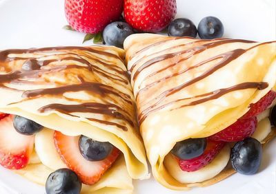 Chocolate Mix Fruits Crepe