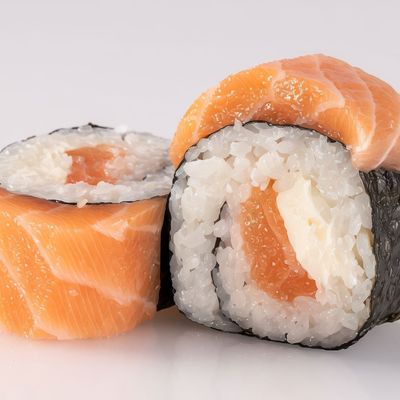 Salmon Dynamite Roll