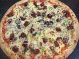Bolognese Pizza