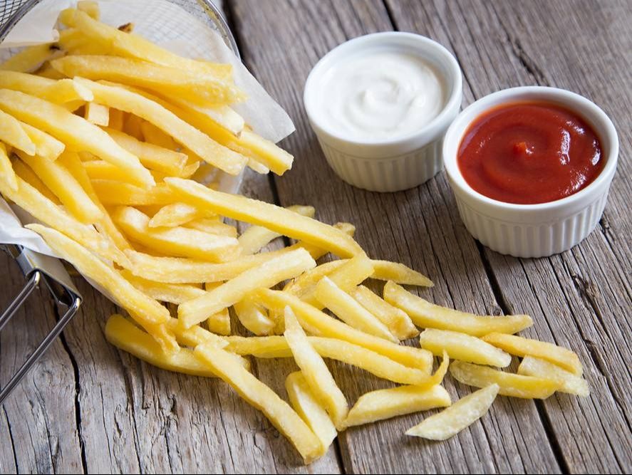 Fries with Ketchup & mayonnaise