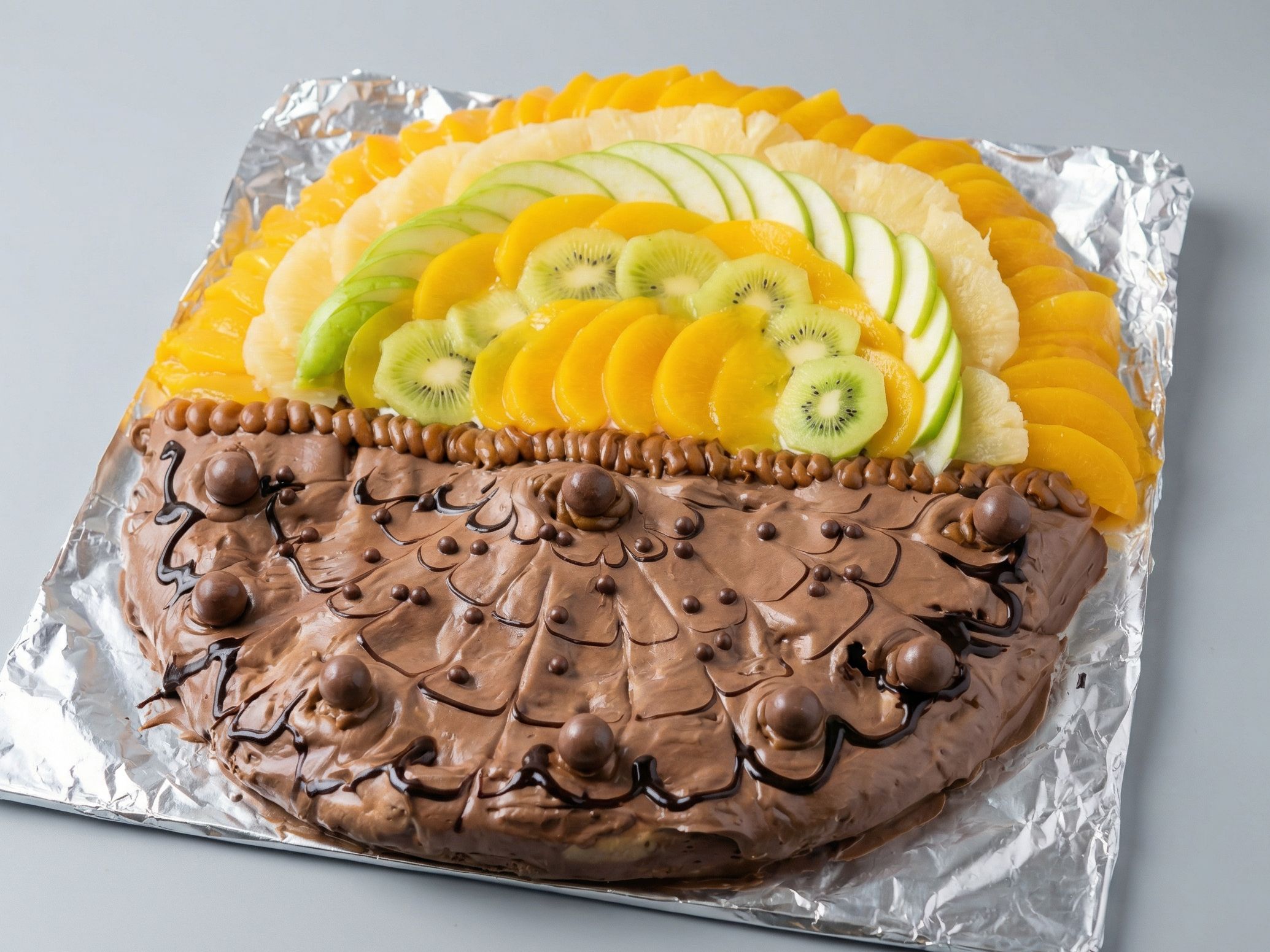 Half fruits/half nutella pie