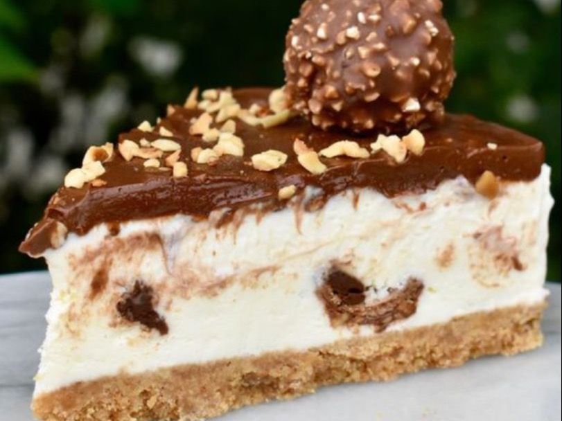 Ferrero Rocher Cheesecake