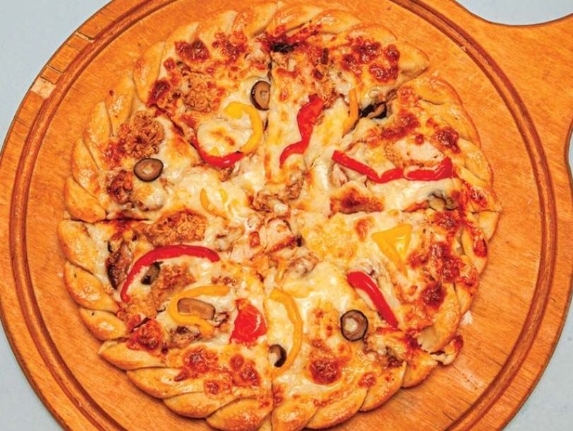 Large Chicken Mix Pizza