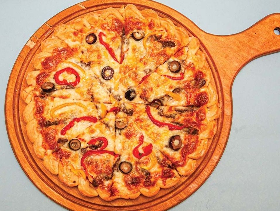 Large Pastrami Pizza