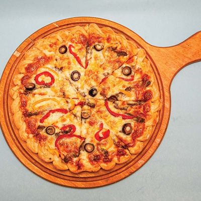 Large Bolognese Pizza
