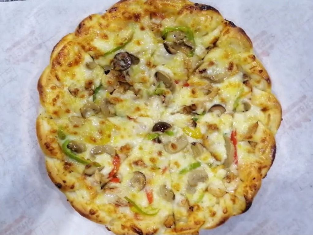 Large Super Supreme Pizza