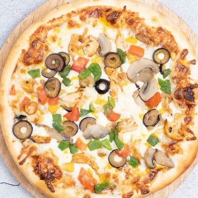 Large chicken pizza