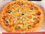 Large Chicken Shawarma Pizza