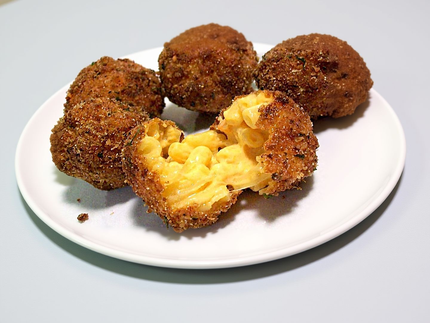 Fried Mac And Cheese Balls