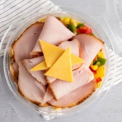 Smoked turkey salad with lettuce