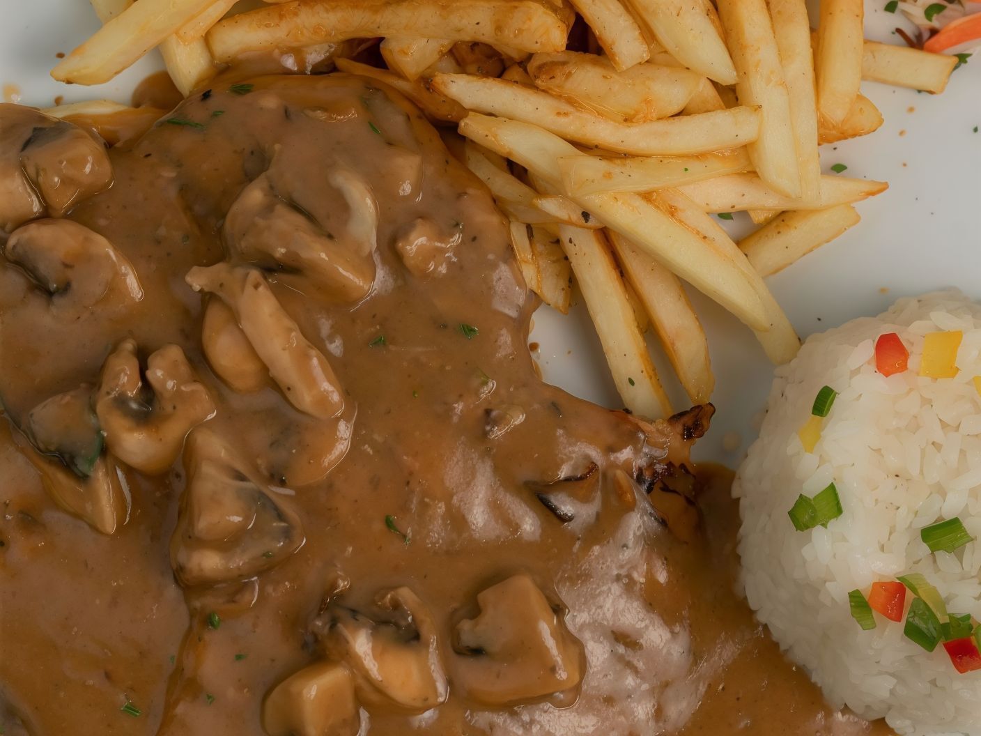 GRILLED CHICKEN WITH SAUCE