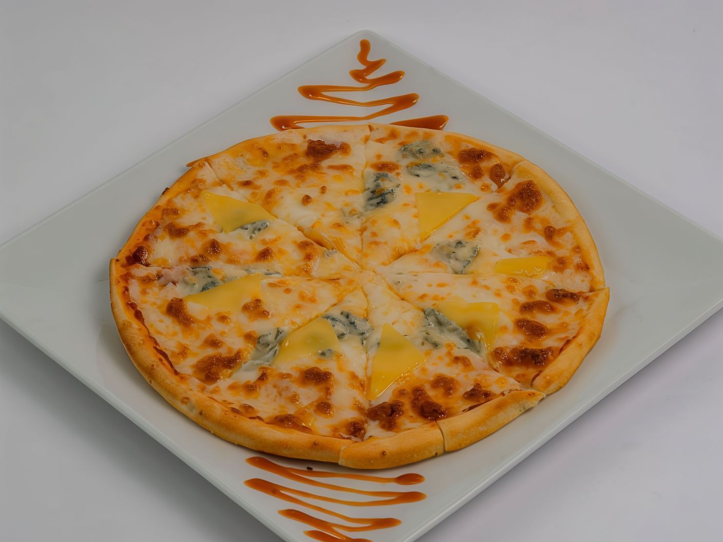 FORMAGGIO Pizza