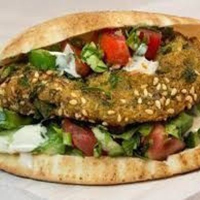 فلافل مع بابا غنوج