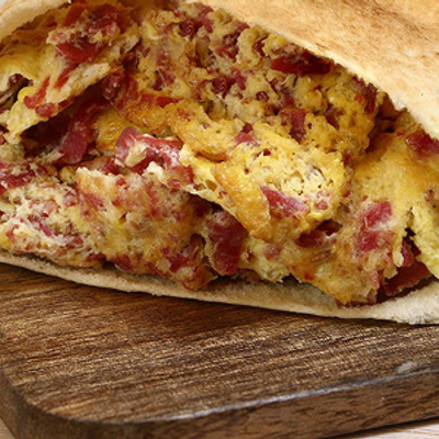 Pastrami With Eggs Sandwich