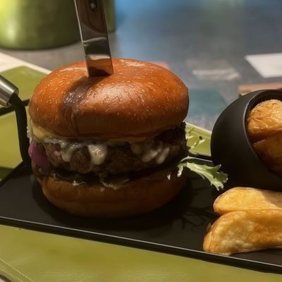 Classic Cheese Burger