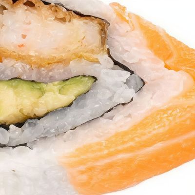 Pyramids Salmon Roll