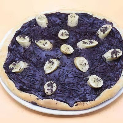 بيتزا شوكولاتة وموز