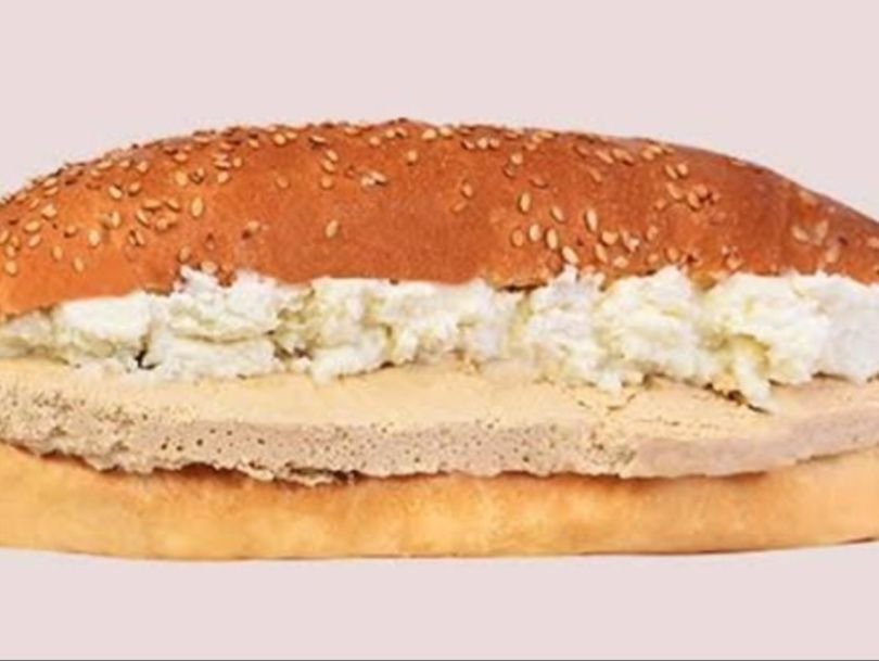 Halawa with Cream Qeshta Sandwich