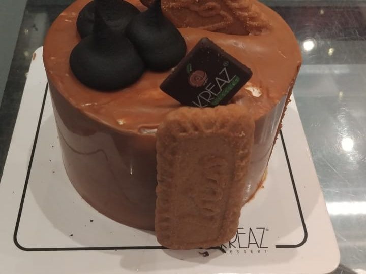 Lotus Mini Cake